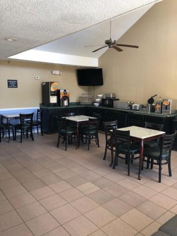 Super 8 By Wyndham Orangeburg North Μοτέλ Εξωτερικό φωτογραφία